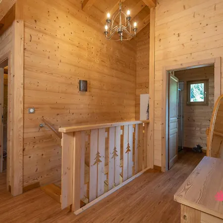 Le Domaine Des Fleurs - La Reine Des Prés * Gérardmer