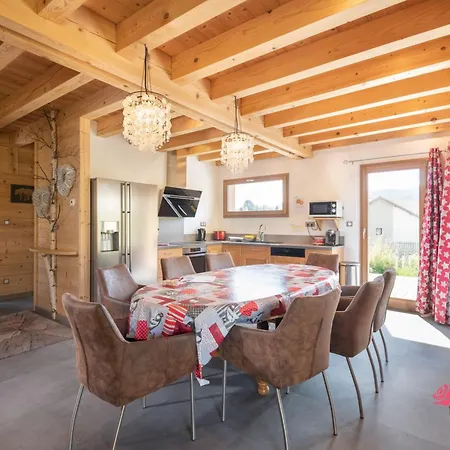 Le Domaine Des Fleurs - La Reine Des Prés Chalet *