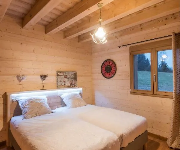 Chalet La Reine Des Pres Sauna Piscine Le Domaine Des Fleurs Gerardmer